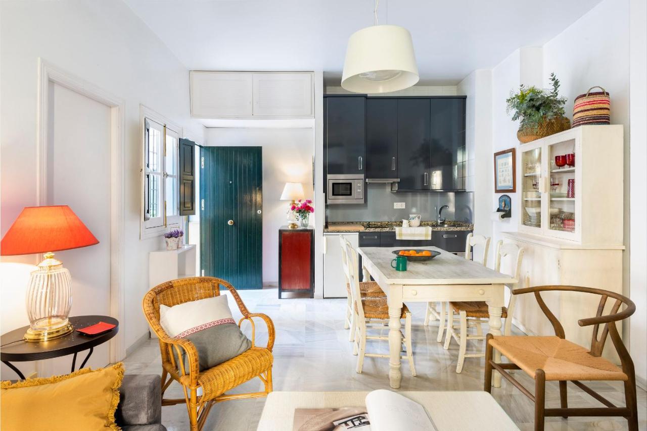 Apartamento Misterhost Santa Cruz Judería - Acogedor y tranquilo - Casco Histórico Sevilla Exterior foto
